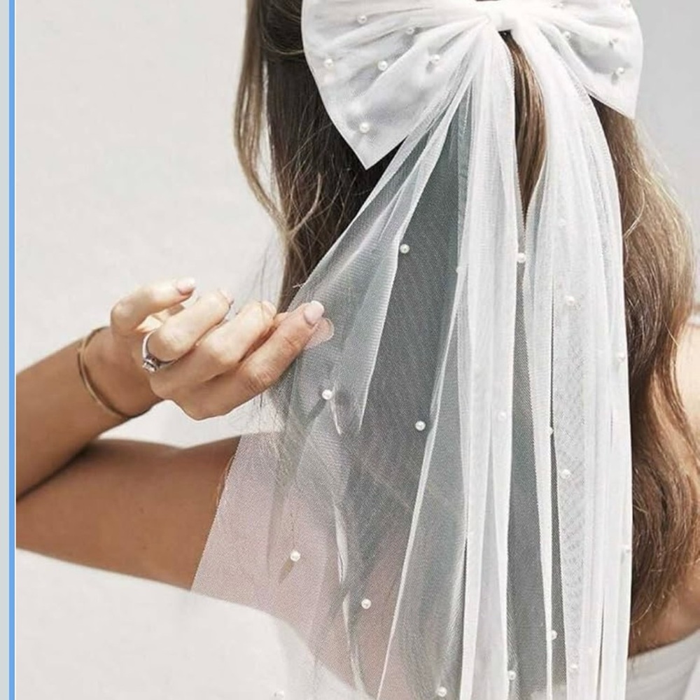 White Bridal Pearl Hair Bow Veil